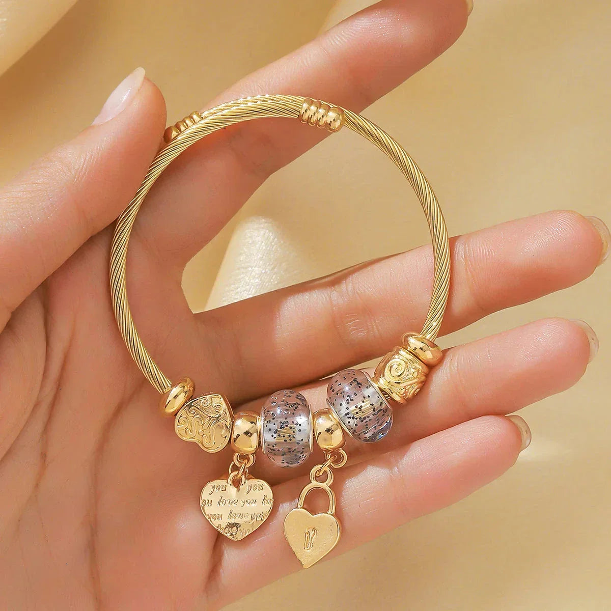 Mirelith – Elegant Stylized Bracelet