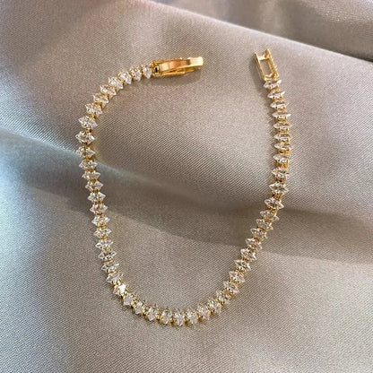Vethoria – Luxury Paved Bracelet