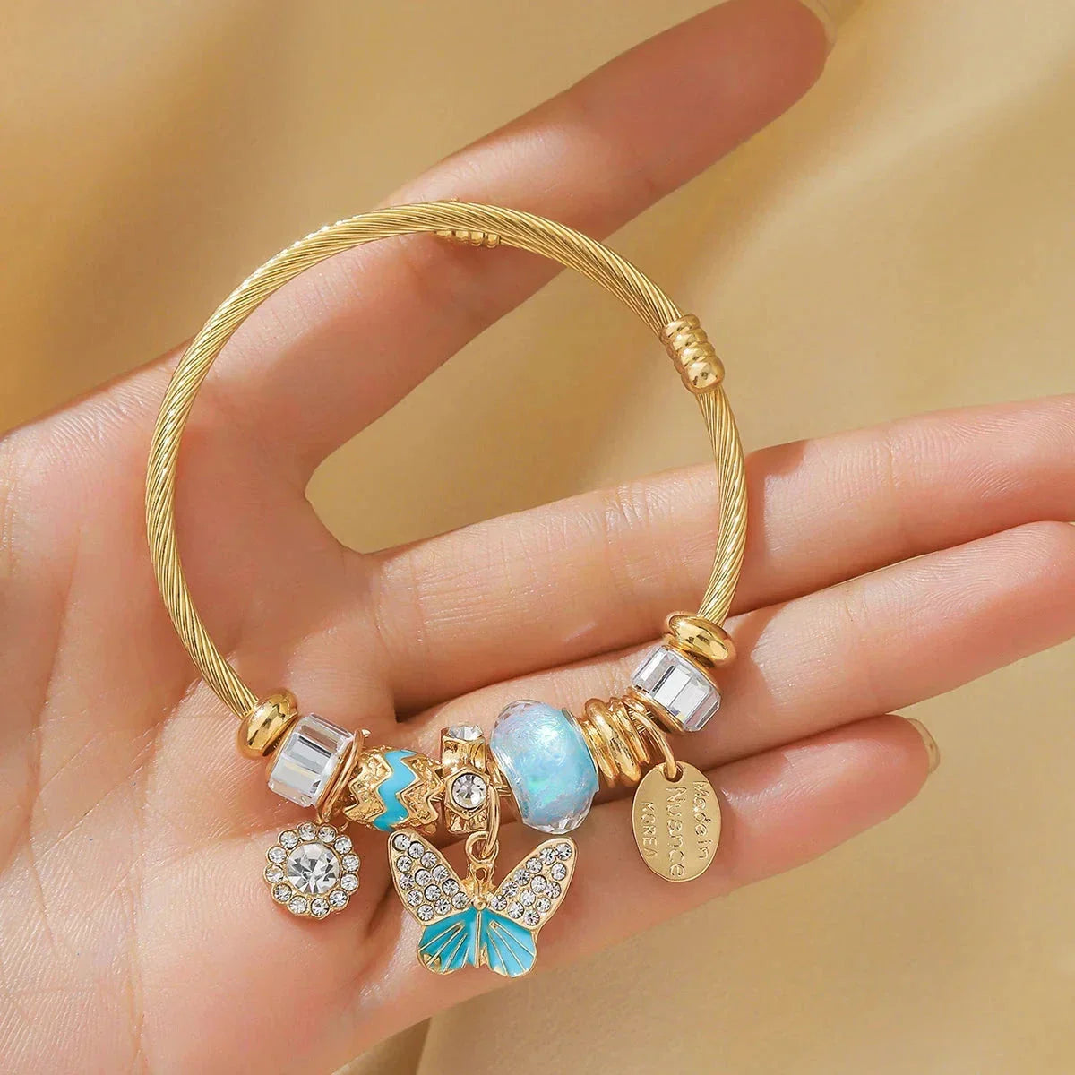 Mirelith – Elegant Stylized Bracelet