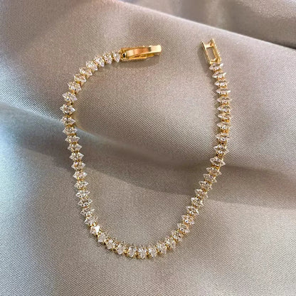 Vethoria – Luxury Paved Bracelet